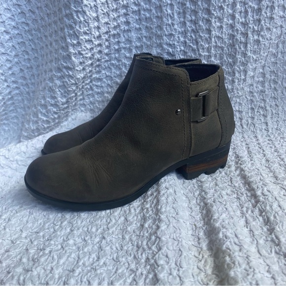 Sorel Lolla ankle boots leather water proof booties size 7.5 - Picture 6 of 13